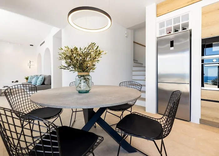 Villa Eneos #2 Pool & Sea View, Párosz